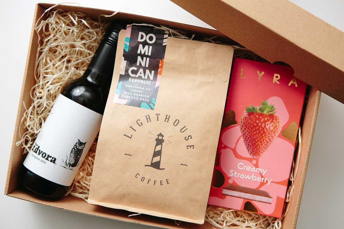 zrnkova kava lighthouse coffee Dominican republic lyra creamy vino z dvora